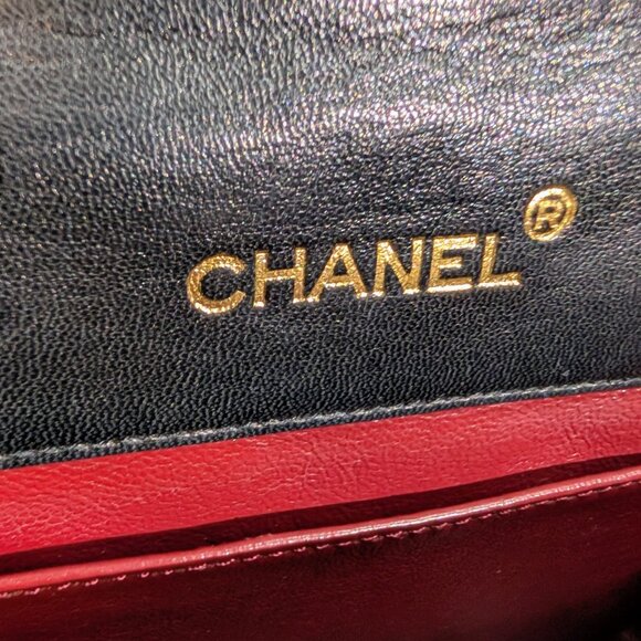 Chanel Vintage 0-Series Black Diana-Style Half Moon Flap Bag - Picture 11 of 16